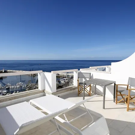 Marina Bayview (adults Only) 아파트